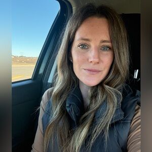 Meet your Posher, Elise